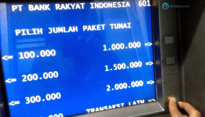 mengambil uang di atm bri - jumlah paket tunai