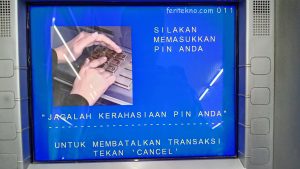 cara tarik tunai atm bca - masukkan pin